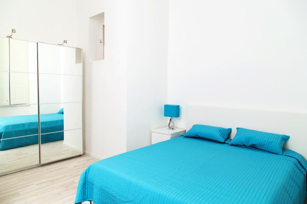 Pelicanstay At Riverside Danube Boedapest Buitenkant foto